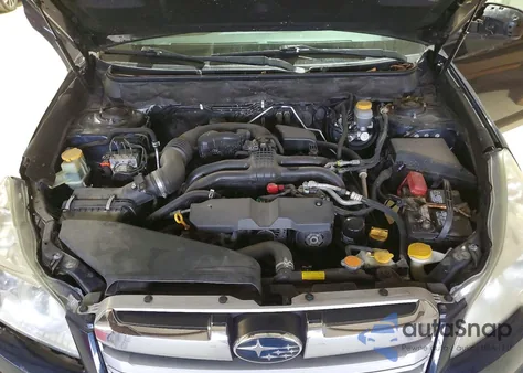 2013 Subaru Outback 2.5I Premium z USA, uszkodzony, nr VIN 4S4BRCCC7D3307011